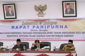 Bupati Humbahas Sampaikan Nota Pengantar Keuangan Ranperda Tentang P. APBD T.A. 2023 dan Pajak Daerah & Retribusi Daerah.