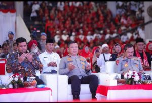 Kapolda Sumut Dampingi Wakapolri Gelar Bakti Sosial Bagikan 5.000 Paket Sembako