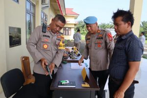 Si Propam Polres Padang Lawas Laksanakan Pemerikasaan Senpi Personil Di Mako Polres Padang Lawas