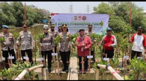 Aksi Sosial Polres Pelabuhan Tanjung Priok, Lestarikan Bumi Tanam Pohon Mangrove