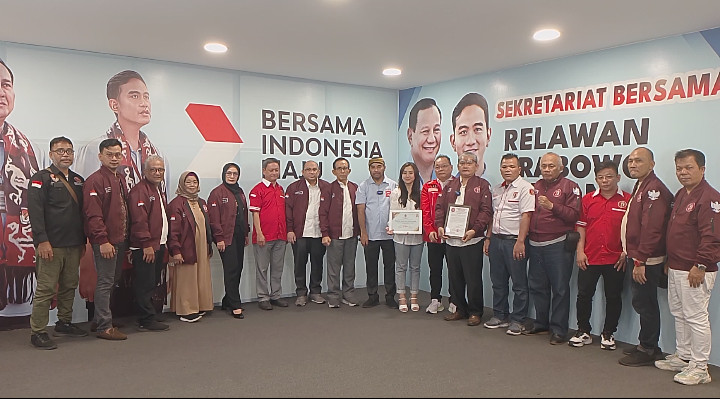 Pengurus DPP Projamin diterimaTim TKN  Prabowo-Gibran di Slifi jakarta Haris Timoti, sekaligus serahkan sertifikat