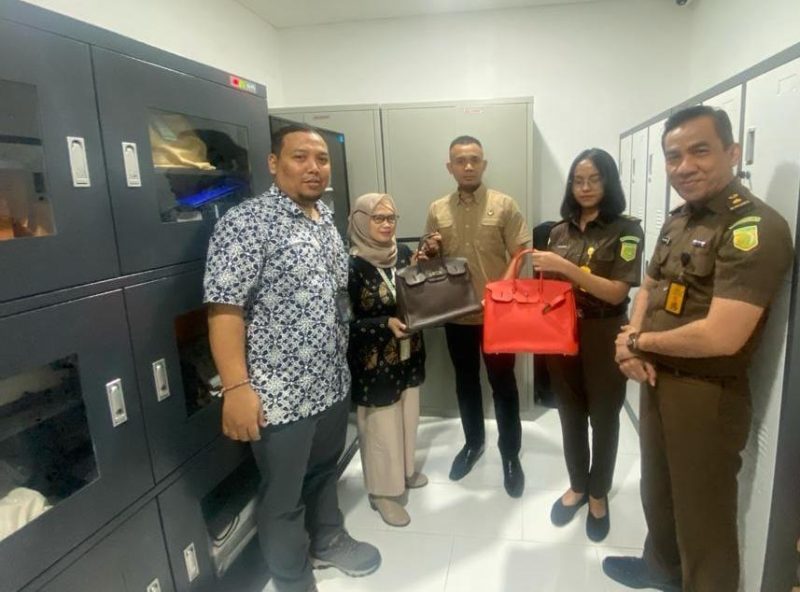 PPA Kejagung Akan Melelang Barang Sita Eksekusi Berupa 6 Tas Hermes Milik Istri Terpidana BENNY TJOKROSAPUTRO