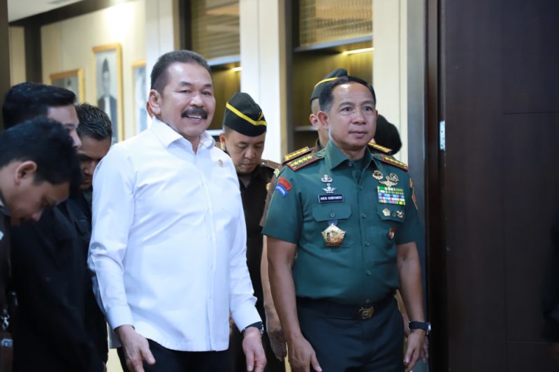 Membangun Sinergitas TNI dan Kejaksaan Agung  Melalui Peran Jaksa Agung Muda Pidana Militer (JAM PIDMIL)  dan Jajarannya