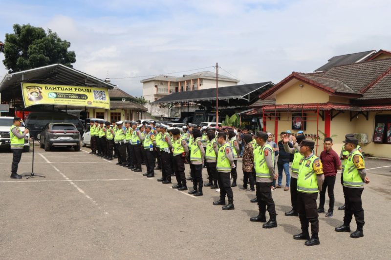 Tactical Floor Game : Kapolres Muara Enim Pimpin dalam Pengamanan Kampanye Terbuka Pemilu Tahun 2024