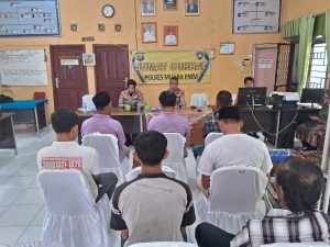 Jumat Curhat : warga Desa Lubuk Empelas menanyakan tindakan yang dilakukan apabila melihat laka lantas