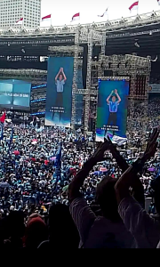 Kampanye Akbar Capres dan cawapres terakhir No.2 di Gelora Bung Karno, luar dalam Gedung di Penuhi Lautan Manusia