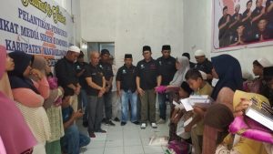 Peringati HUT SMSI Ke 7 Dan Sambut Ramadhan, SMSI Madina Salurkan Bantuan Ke Anak Yatim Dan Dhuafa