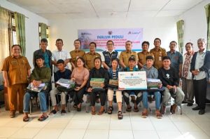 PT Inalum Serahkan Bantuan Pendidikan Pasca Banjir dan Longsor di Simangulampe Baktiraja