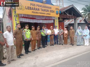 Kapolsek barumun tengah sambut kunjungan setda kabupaten padang lawas di pos pengamanan lebaran tahun 2024