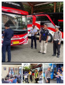 Sat Lantas Polres Kediri Lakukan Upaya Keselamatan Berlalulintas dengan Inspeksi PO. Bus Parowisata*