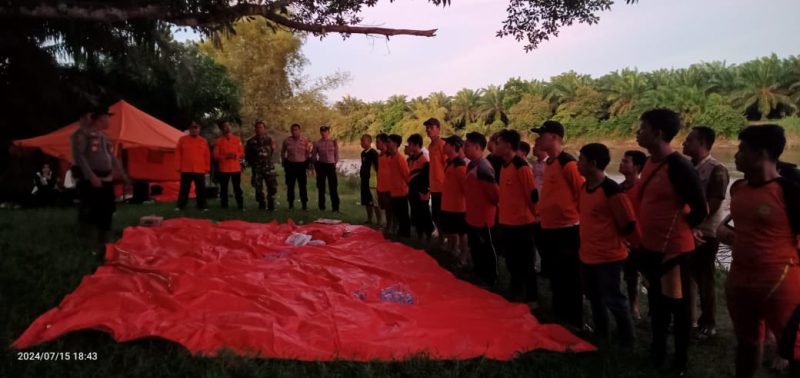 7 anak perempuan hanyut di sungai aek barumun yang ada di kecamatan huristak