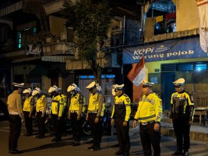 CIPTAKAN RASA AMAN SATLANTAS POLRES KEDIRI TINGKATKAN PATROLI BLUE LIGHT DAN PENGATURAN LALULINTAS MALAM HARI*