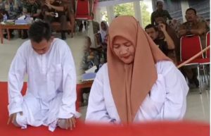 Boking janda Michat , Pemuda Aceh Timur Dan Pasangan di Cambuk di Langsa  