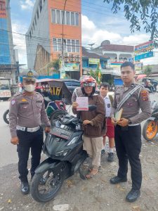 Personel Satlantas Polrestabes Medan, Melaksanakan Kegiatan Sosialisasi Operasi Zebra Toba 2024