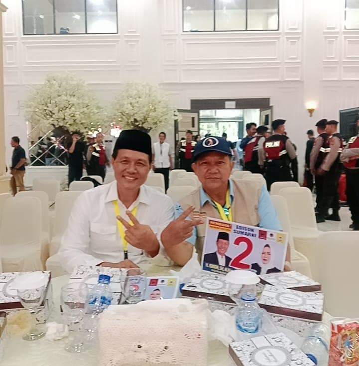 TIM Kemenagan H Edison dn hj Sumarni mengucapkan Terima kasih kepada Masyarakat Kabupaten Muara Enim 