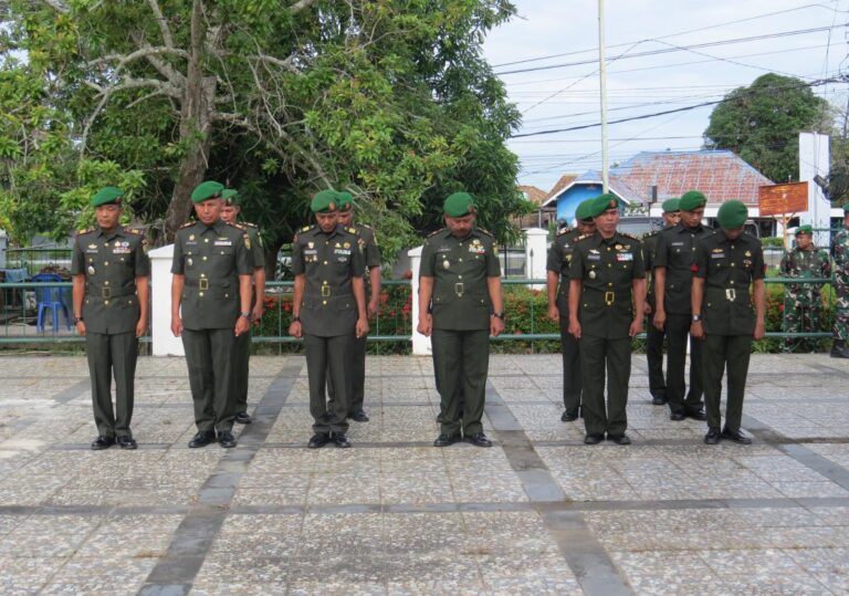 Dalam Rangka Peringati Hari Juang TNI AD Ke -79, Kodim 0402/OKI Ziarah Rombongan Ke Taman Makam Pahlawan