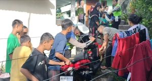 Seorang Pria Nekat Melarikan Motor Nya Yang Sudah Ditilang Petugas Di Pos Lantas Ramayana Baturaja.