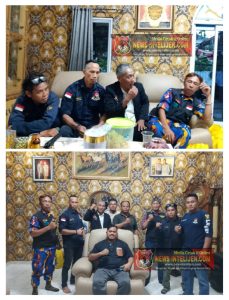 Jalin Silaturahmi dan Buka Puasa Bersama Pengurus Box LSM LASKAR NKRI DPD KABUPATEN BEKASI di kediaman KETUA H.SUGIH.