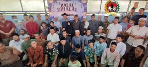 Untuk mempererat rasa ukhuwah dan toleransi beragama RT 12 RW 12 Perumahan grand mutiara gading Gelar Halal Bihalal Penuh Kehangatan dan keharmonisan