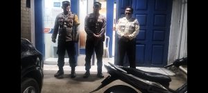 Personil Polsek barteng laksanakan patroli Blue light