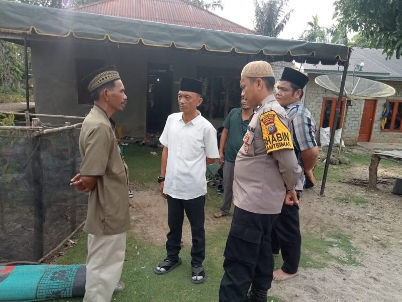 Personil polsek barteng ziarah ke rumah duka korban kecelakaan kerja bersama PT.GPN