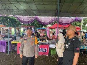 Pastikan Keamanan dan Kelancaran Jelang Buka Puasa, Polsek Tanjung Raja Laksanakan Pengamanan Pasar Bedug*