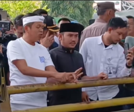 Berjanji Membangun Kembali Yang Terdampak, Kang Dedi Mulyadi Tertibkan Bangunan Liar di Bantaran Sungai di Bekasi