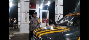 Polsek barteng melaksanakan patroli Blue light Ramadhan 1446H mengantisipasi gangguan kamtibmas