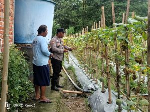 Bhabinkamtibmas Sebagai Mitra Masyarakat Membangun Desa