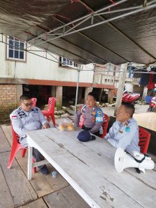 Masih Ada Aktivitas Wisata Air, Polsek Indralaya Tetap Lakukan Pengamanan dan Imbauan Keselamatan*