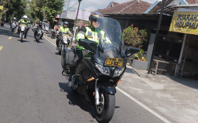 Hari Buruh, Kapolres Blitar Patroli Motor Sasar Pabrik Gula dan Perkebunan Teh