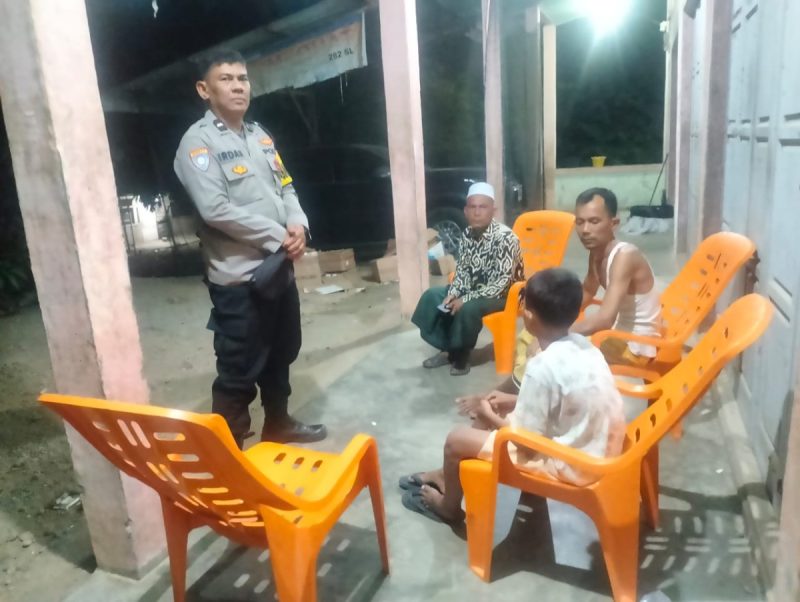 Bhabinkamtibmas laksanakan giat patroli,cegah aksi balap liar & aksi premanisme di wilkum polsek barteng