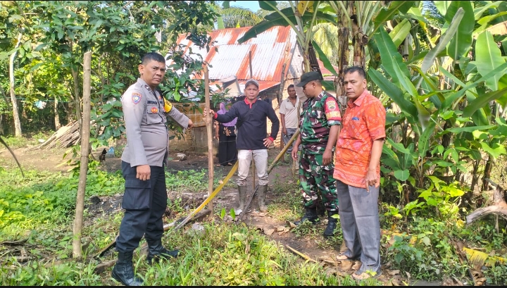 Mengganggu ketertiban umum,Bhabin kamtibmas polsek barumun tengah bersama babinsa Danramil 10 binanga tinjau lokasi permasalahan masyarakat desa sibatu loting